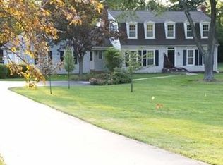 883 Sterling Rd, Palatine, IL 60067