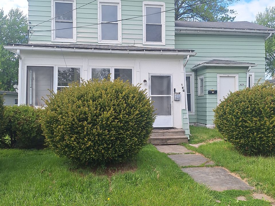 1st image of 429 W 52nd St