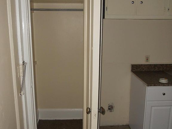 3rd image of 197 North St APT D4