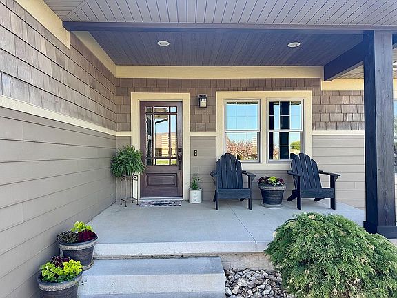 Fronte Porch