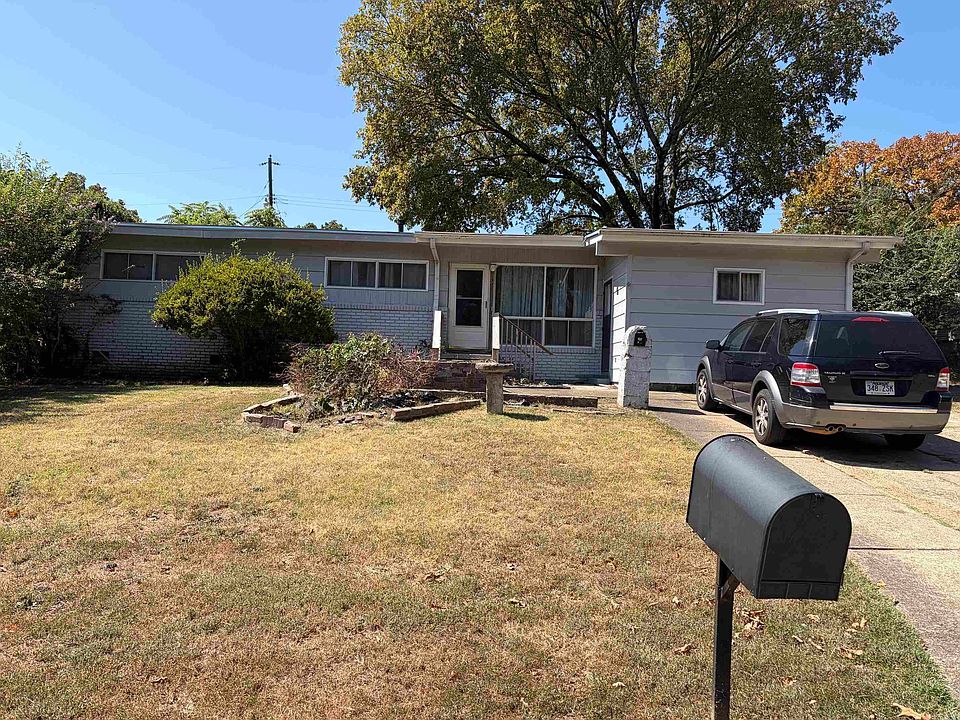 1st image of 5 Westmont Cir