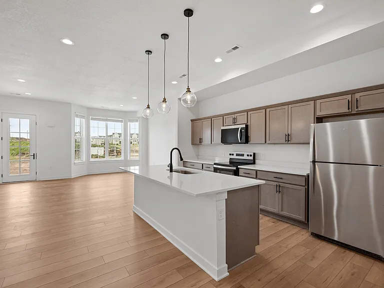 1109 SW 11th St — Photo 46