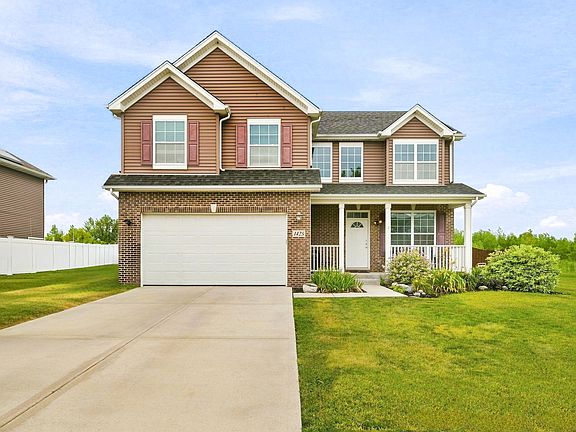 2nd image of 1425 S Saddlebrook Ln