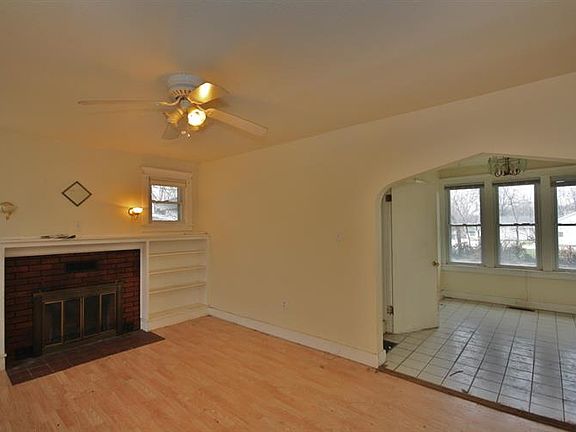 2nd image of 208 W Forest Ave