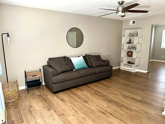 2nd image of 99 W Starr Ave