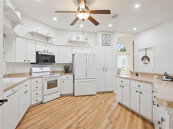5th image of 5640 Wellfield Rd