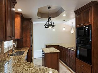 270 3rd St NW, Naples, FL 34120