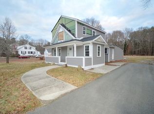 27 Pleasant St, Hanson, MA 02341