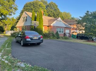 26 North Rd FLOOR 2, Highland, NY 12528