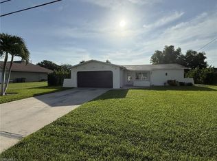 525 SE 11th CT, CAPE CORAL, FL 33990