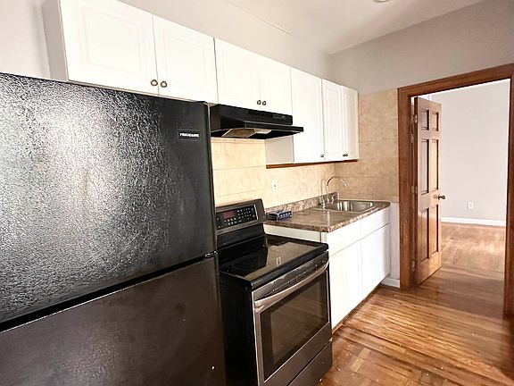 3rd image of 159 Bay 29 St #B8