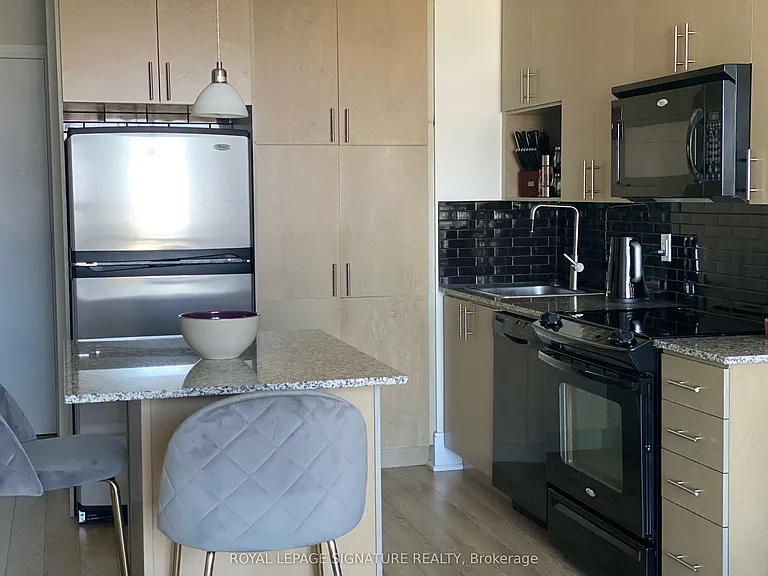 181 Wynford Dr #2206 — Photo 4