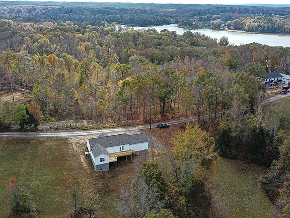 4th image of 130 Water Tower Rd