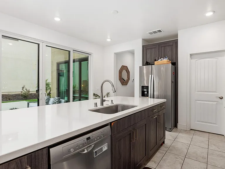 6640 Solterra Vista Pkwy — Photo 10