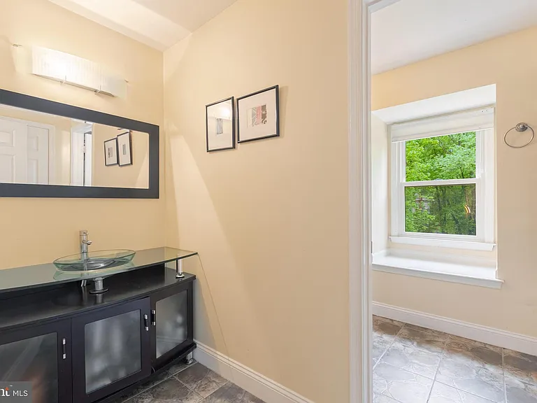 820 Ridge Dr — Photo 17