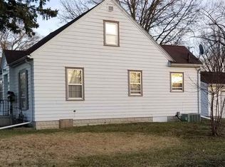 1006 Hawthorne Ave, Waterloo, IA 50702