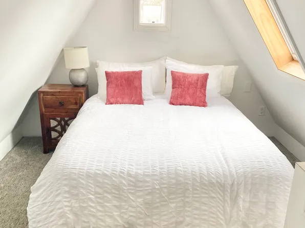 3846 Atascadero Dr, San Diego, CA 92107