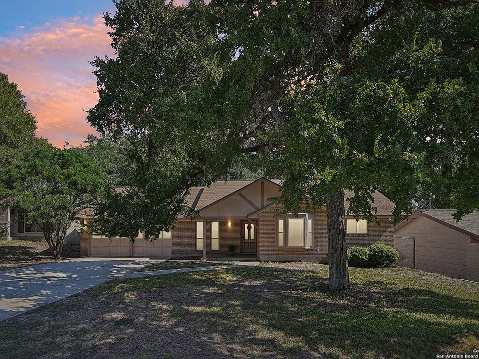 1st image of 10422 APPLE GATE DR
