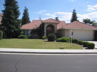 3805 Sycamore Creek Dr, Bakersfield, CA 93313