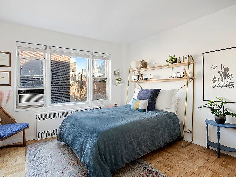 1st image of 135 Willow St APT 611