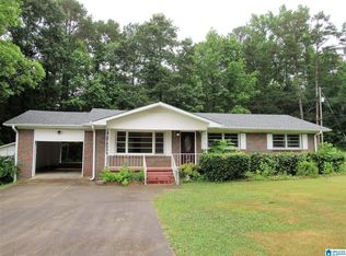 215 Valley View Dr, Oneonta, AL 35121