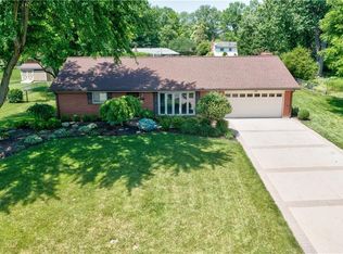 661 Deauville Dr, Dayton, OH 45429