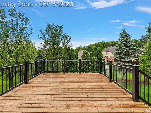 5th image of 1043 River Mist Dr