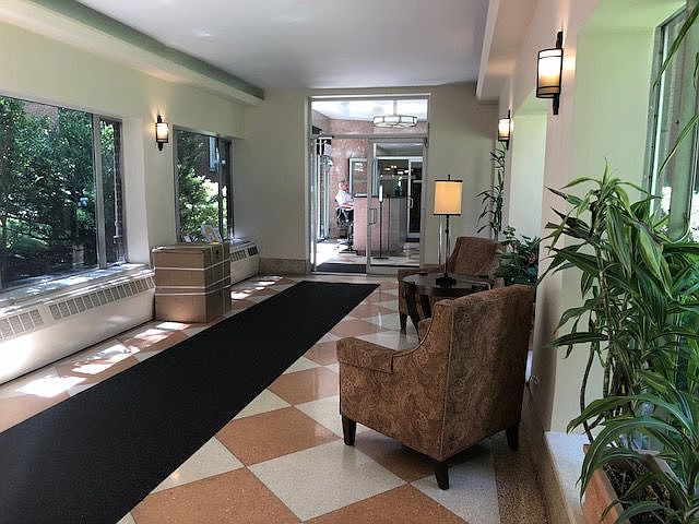 2nd image of 3616 Henry Hudson Pkwy E APT 6DS