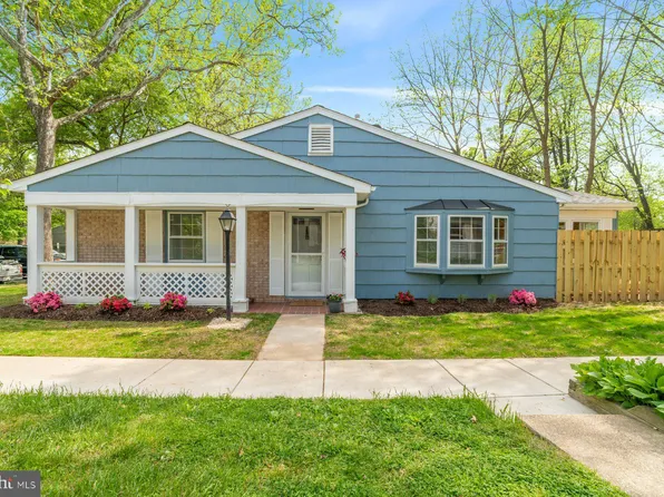 5523 Woodenhawk Cir, Columbia, MD 21044