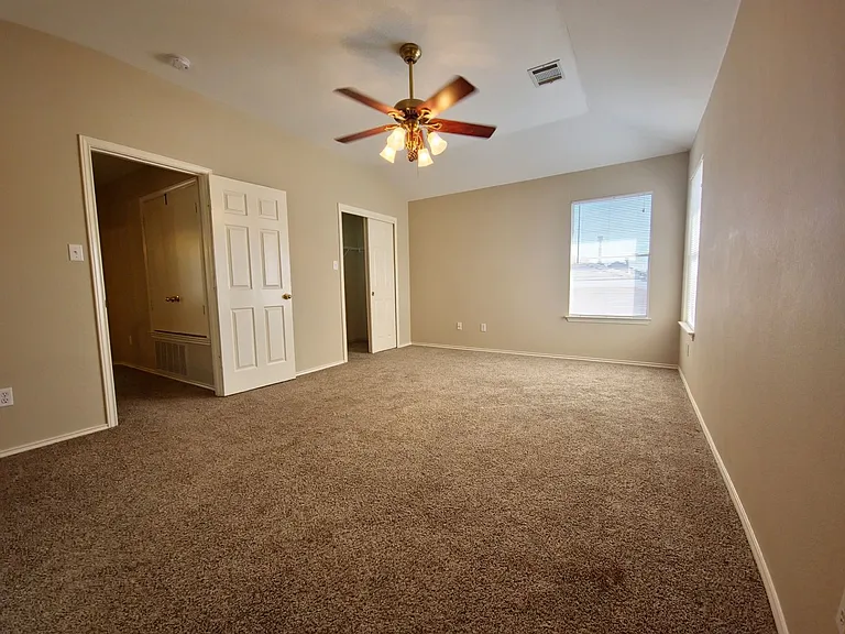 5661 Hartson — Photo 25