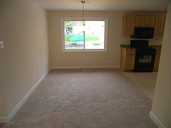 3rd image of 1331 Kingston Ln