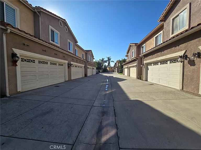 8026 Telegraph Rd — Photo 2