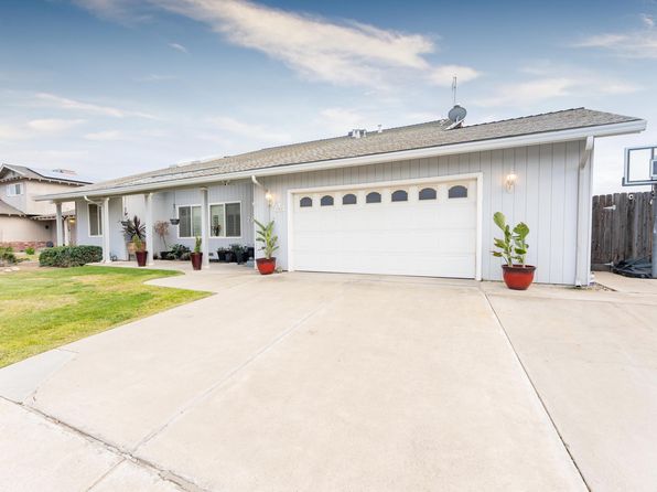 Homes for Sale in Lemoore CA with Pool | Zillow