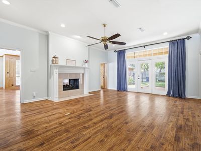 2272 Hollyhill Ln, Denton, TX, 76205