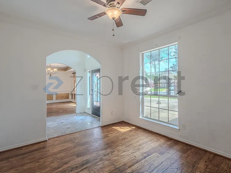 14911 Oxford Way — Photo 7