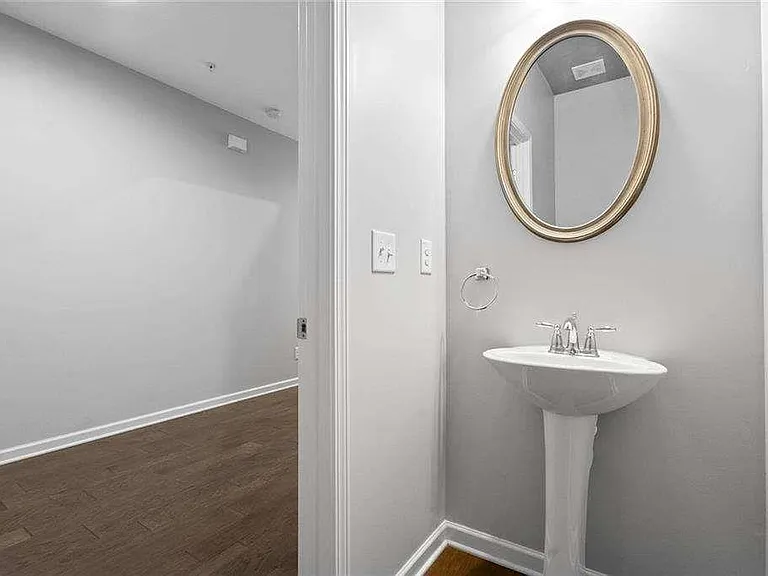 113 Oakview Psge #1 — Photo 8