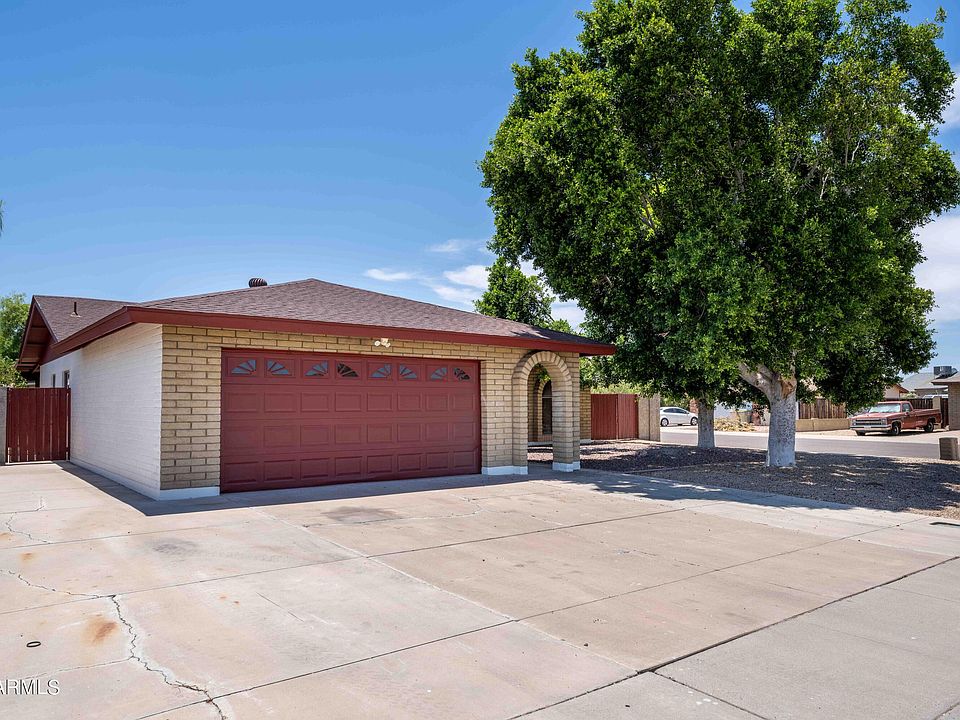 2nd image of 6355 W MARCONI Avenue