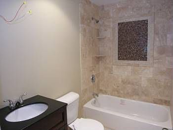 4th image of 1010 Flossmoor Ave