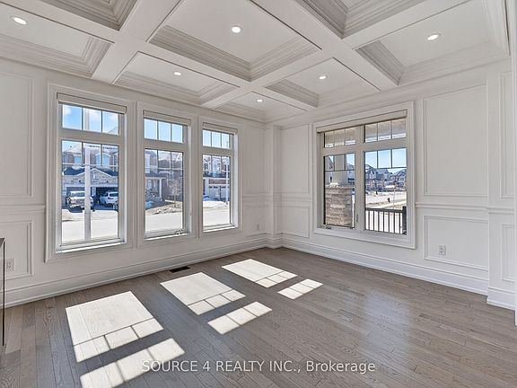 5th image of 1020 Larter St