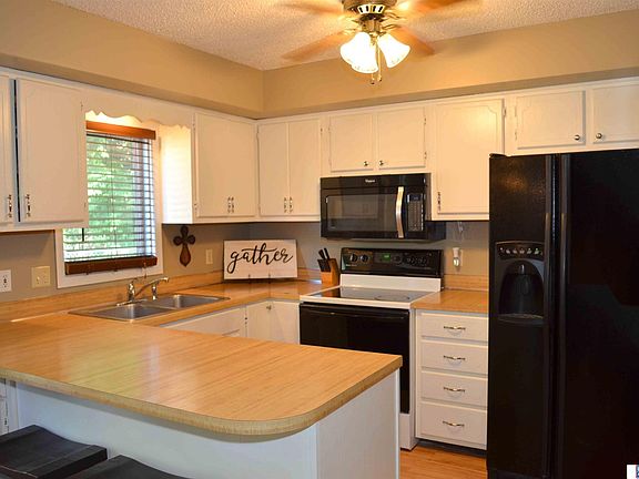 4th image of 2315 Wildwood Pl