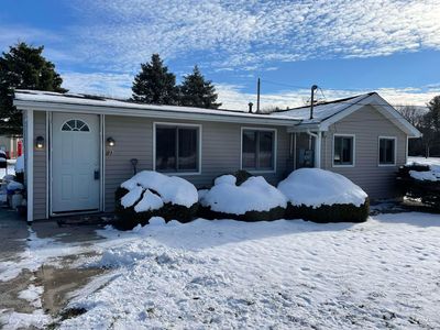 1840 N River Rd, Saginaw, MI, 48609