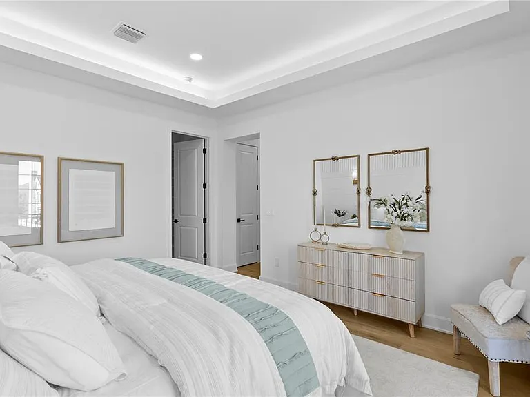 430 Gilman Pl N — Photo 11