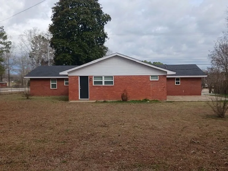 1933 S Eason Blvd — Photo 27