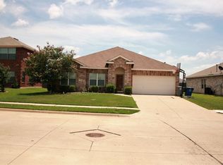 934 Abigale Ln, Dallas, TX 75253