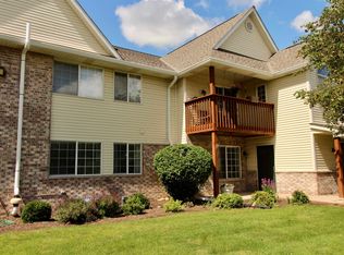 2107 Broken Hill Rd UNIT 7, Waukesha, WI 53188