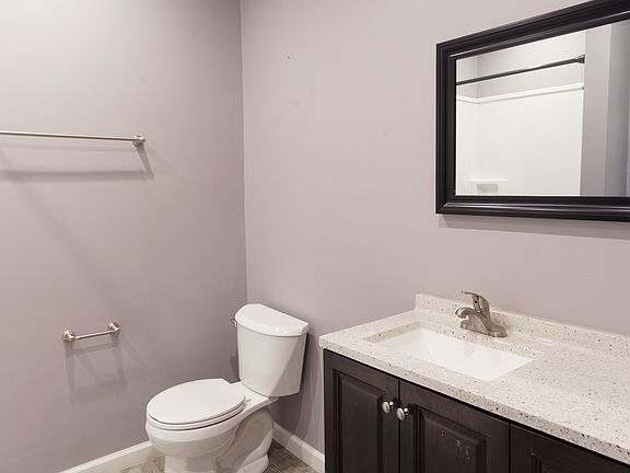 5th image of 3195 Scranton Rd #1