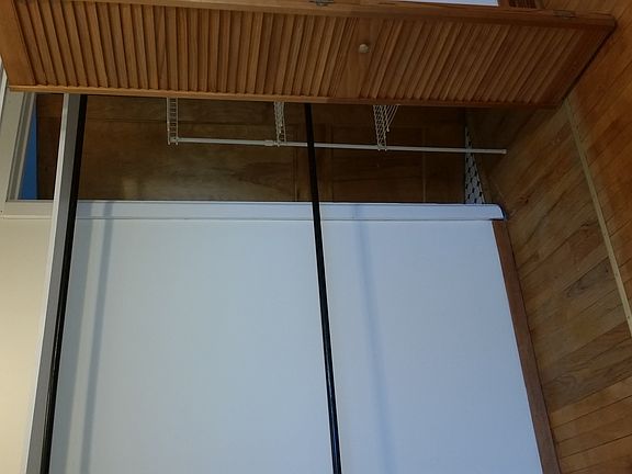 5th image of 7134 N Wolcott Ave #3B