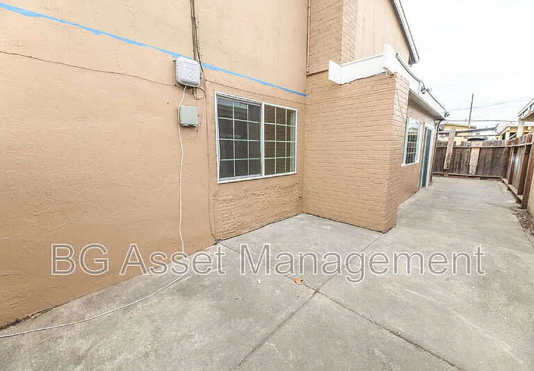 212 Westwood St — Photo 24