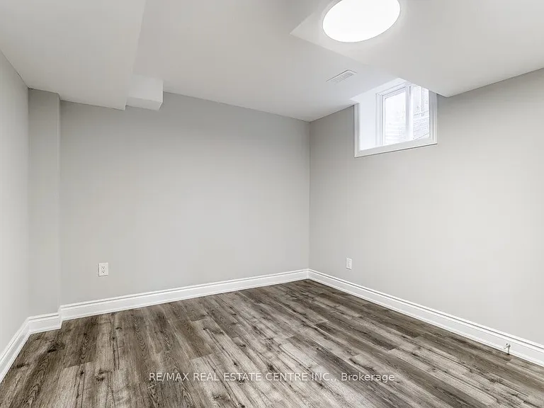 180 Giddings Cres #BASEMEN — Photo 11