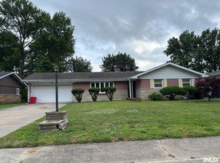 1212 Ivywood Dr, Springfield, IL 62704